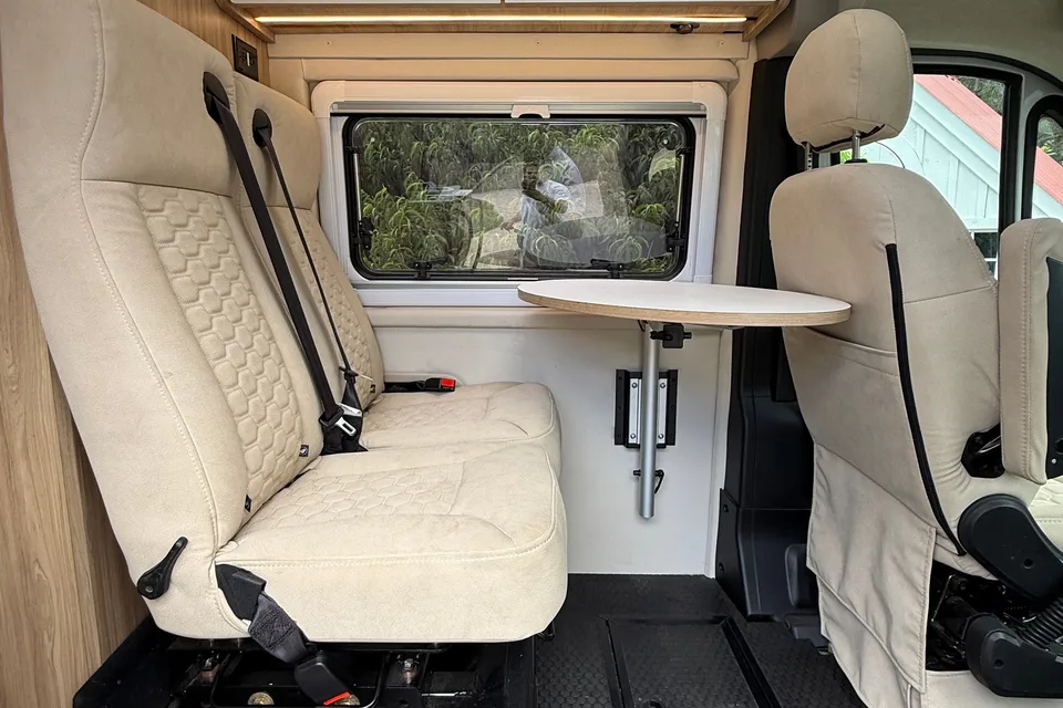 21' Easy To Drive Coastal Camper - Perfect for Big Sur & PCH Coastal Trip