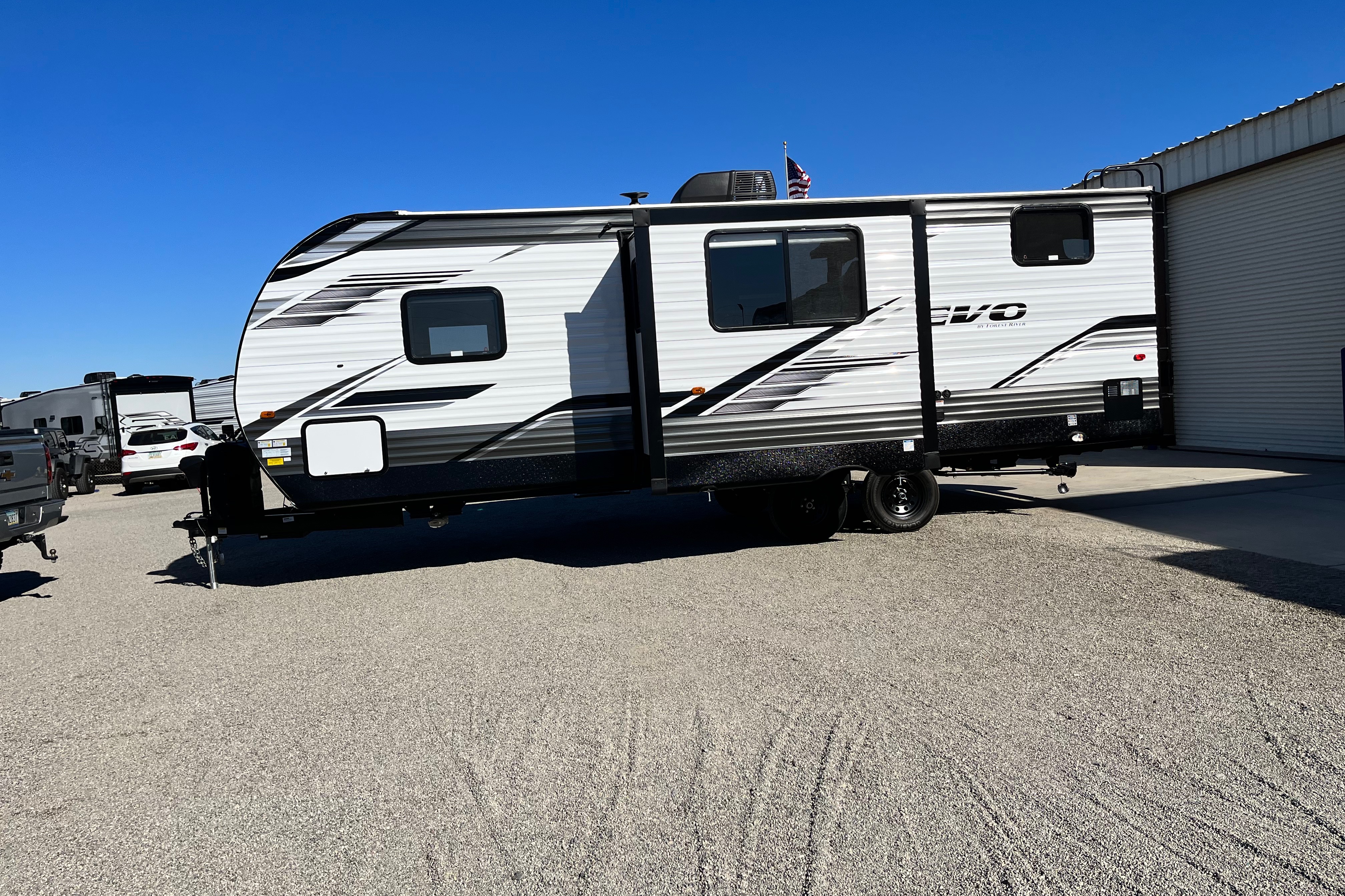 Elena's 2022 Forest River Evo Travel Trailer