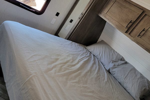 Elena's 2022 Forest River Evo Travel Trailer