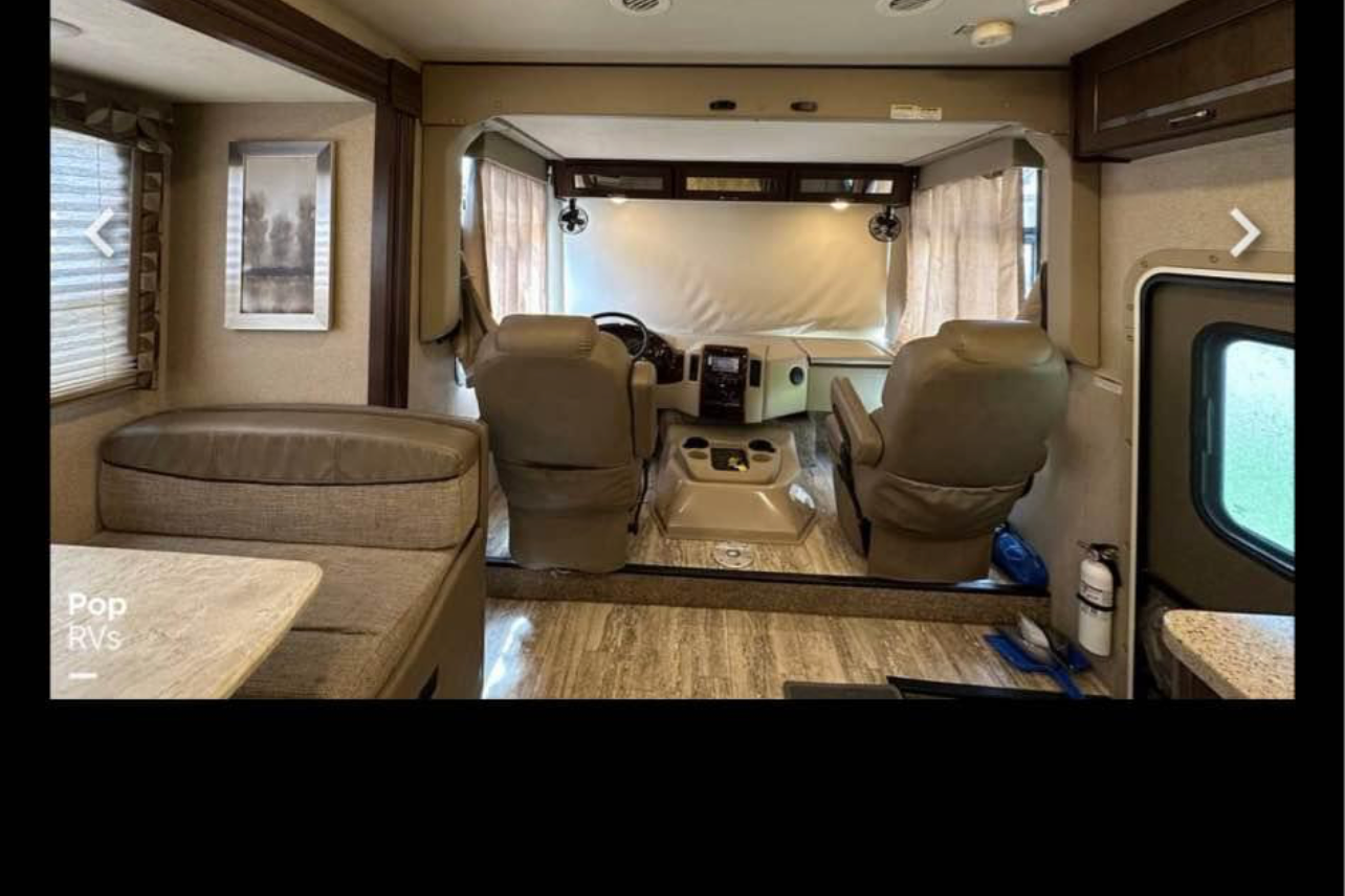 Travis's Thor Motor Coach Hurricane Class A