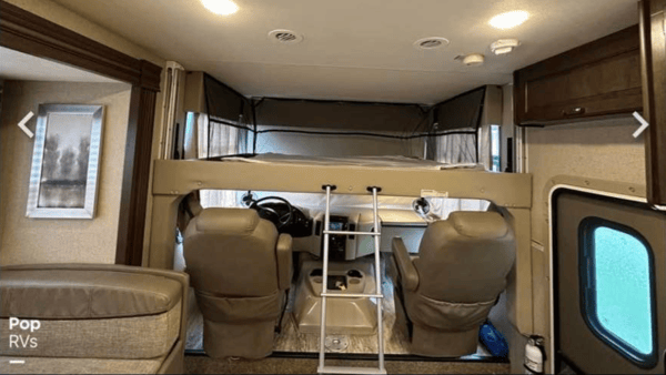 Travis's Thor Motor Coach Hurricane Class A