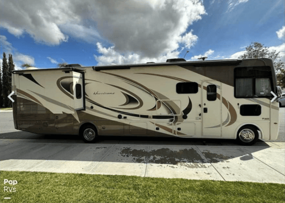 Travis's Thor Motor Coach Hurricane Class A