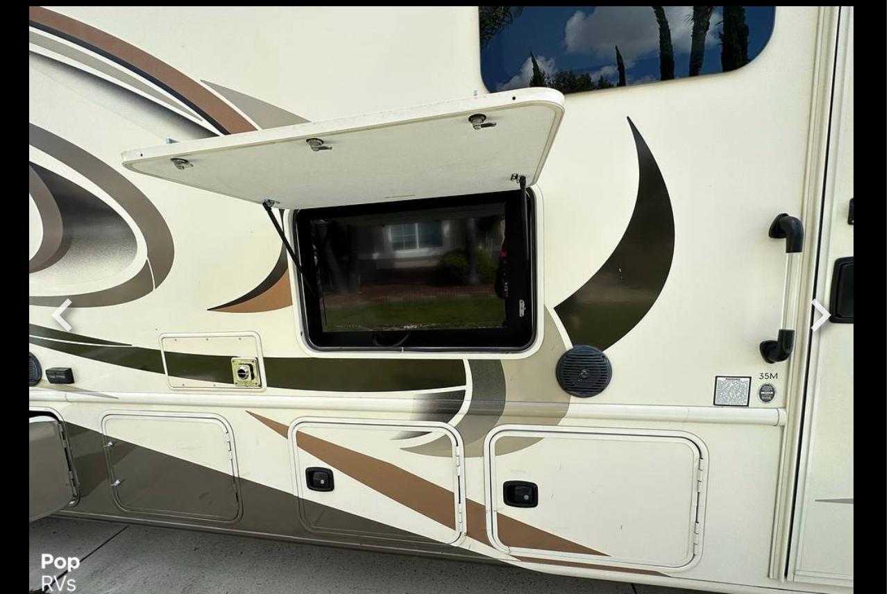 Travis's Thor Motor Coach Hurricane Class A