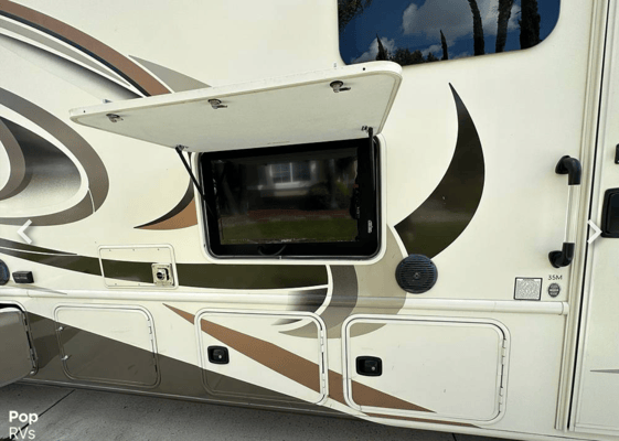 Travis's Thor Motor Coach Hurricane Class A