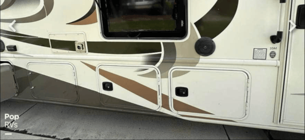 Travis's Thor Motor Coach Hurricane Class A