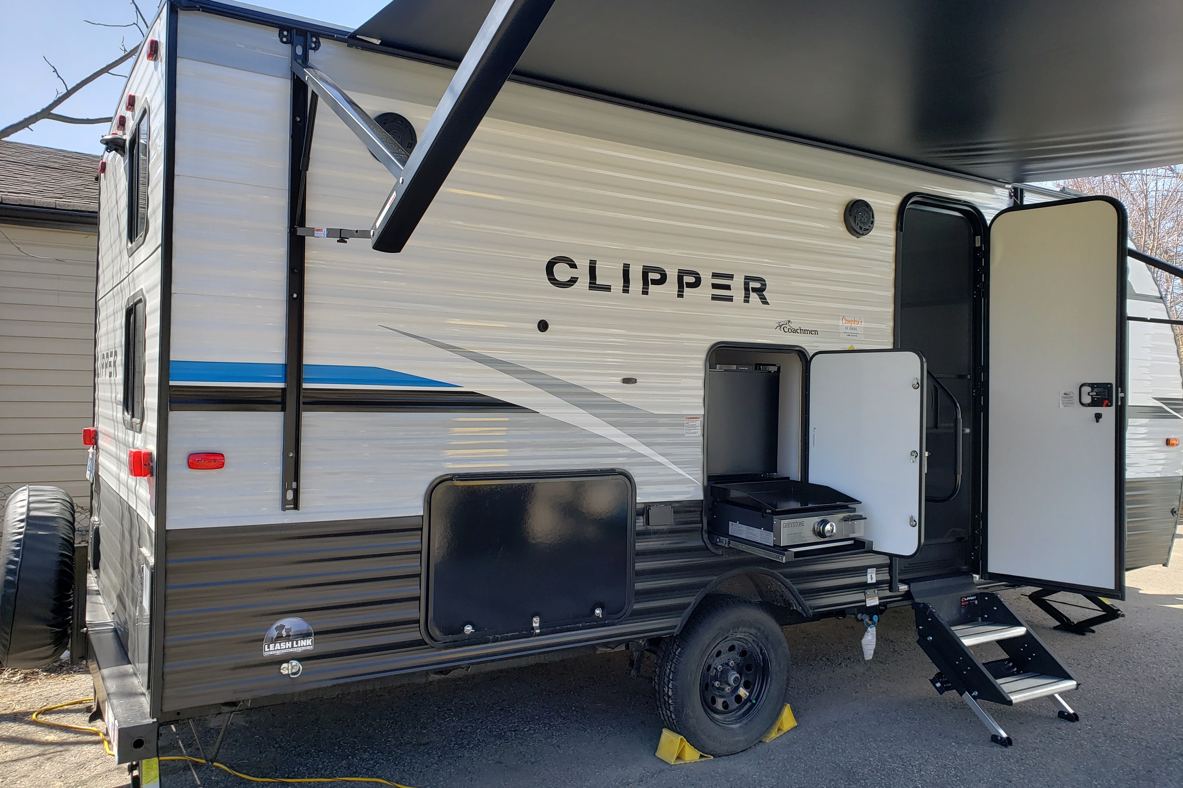 2022 SUV Towable With Bunks