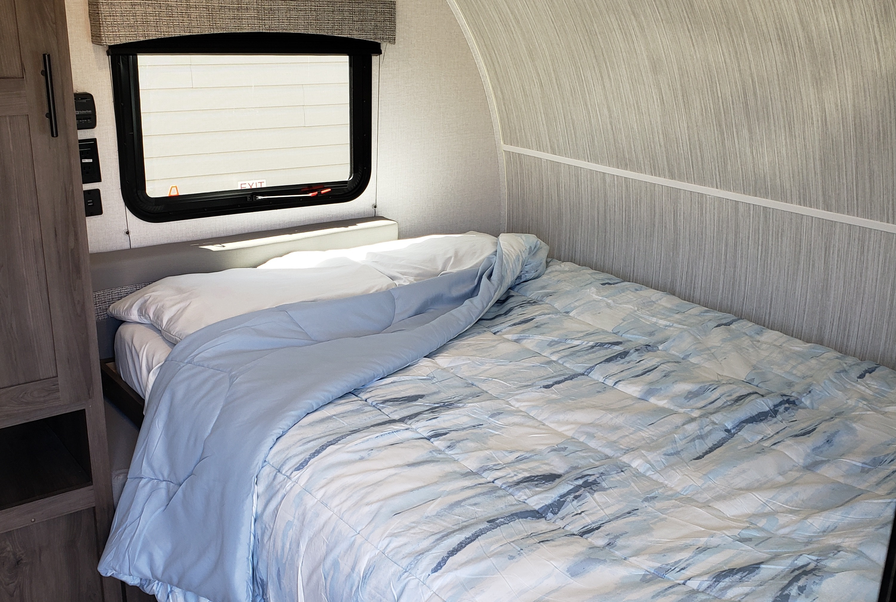 2022 SUV Towable With Bunks
