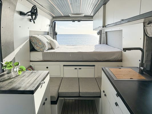 Off Grid Comfy Campervan