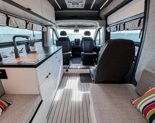 Off Grid Comfy Campervan