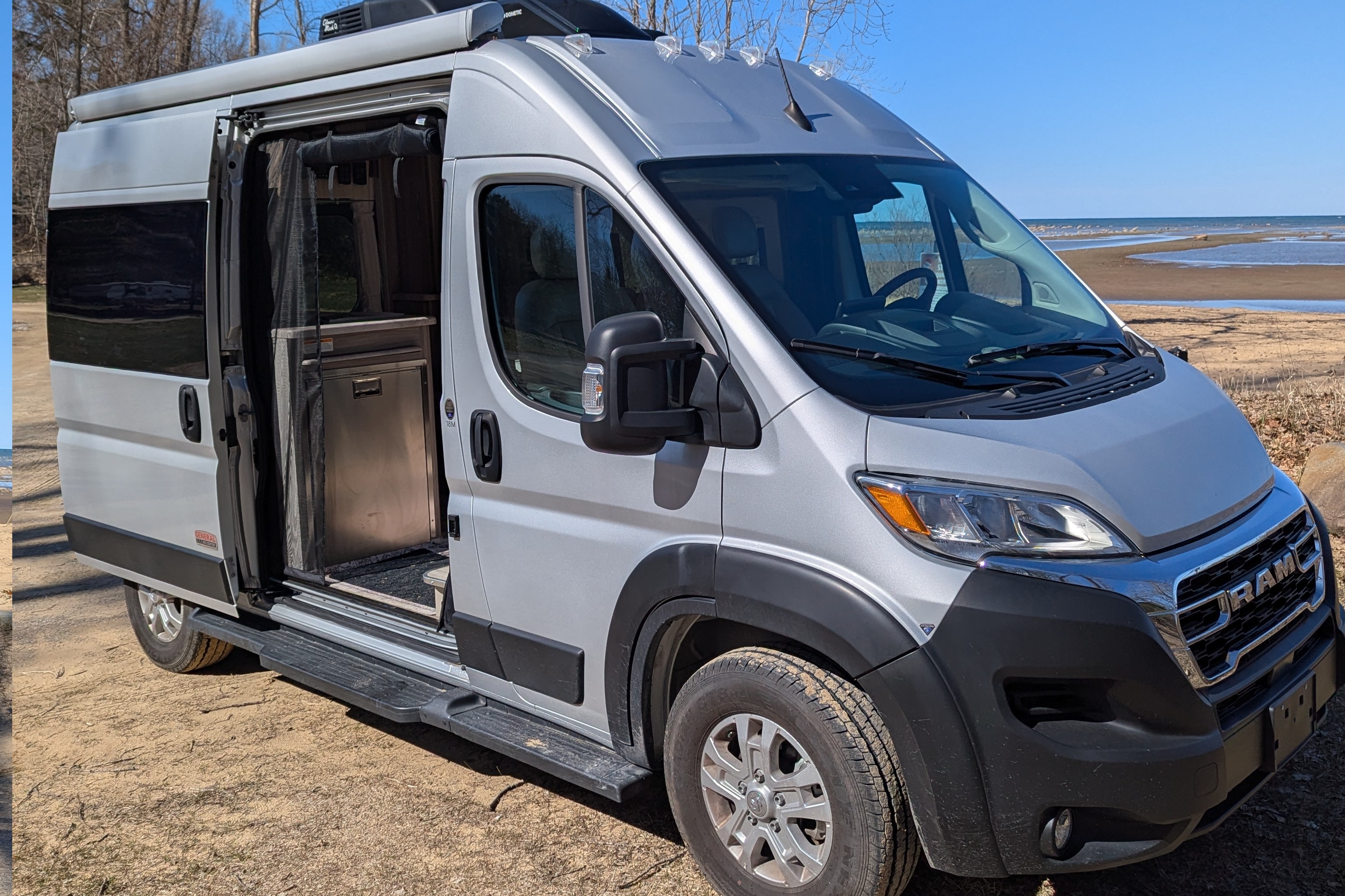 Thor Motor Coach 18M Class B