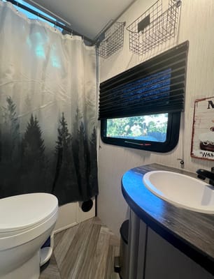 Spruce Moose Glamping — ***BRAND NEW*** 2024 Heartland Mallard M26 (32 ft)