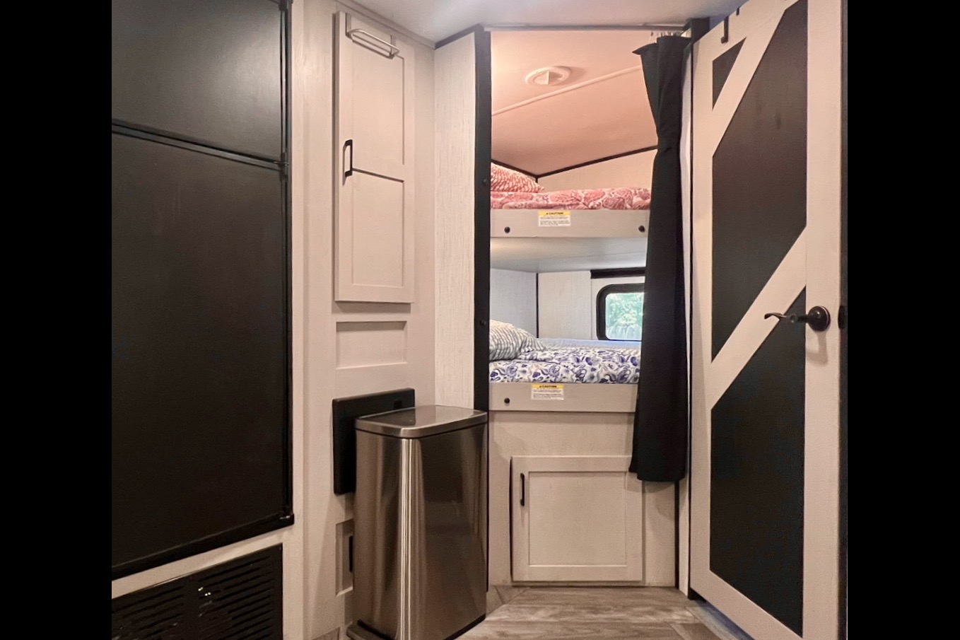 Spruce Moose Glamping — ***BRAND NEW*** 2024 Heartland Mallard M26 (32 ft)