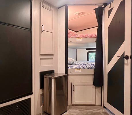 Spruce Moose Glamping — ***BRAND NEW*** 2024 Heartland Mallard M26 (32 ft)