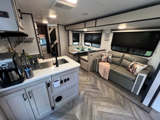 Spruce Moose Glamping — ***BRAND NEW*** 2024 Heartland Mallard M26 (32 ft)