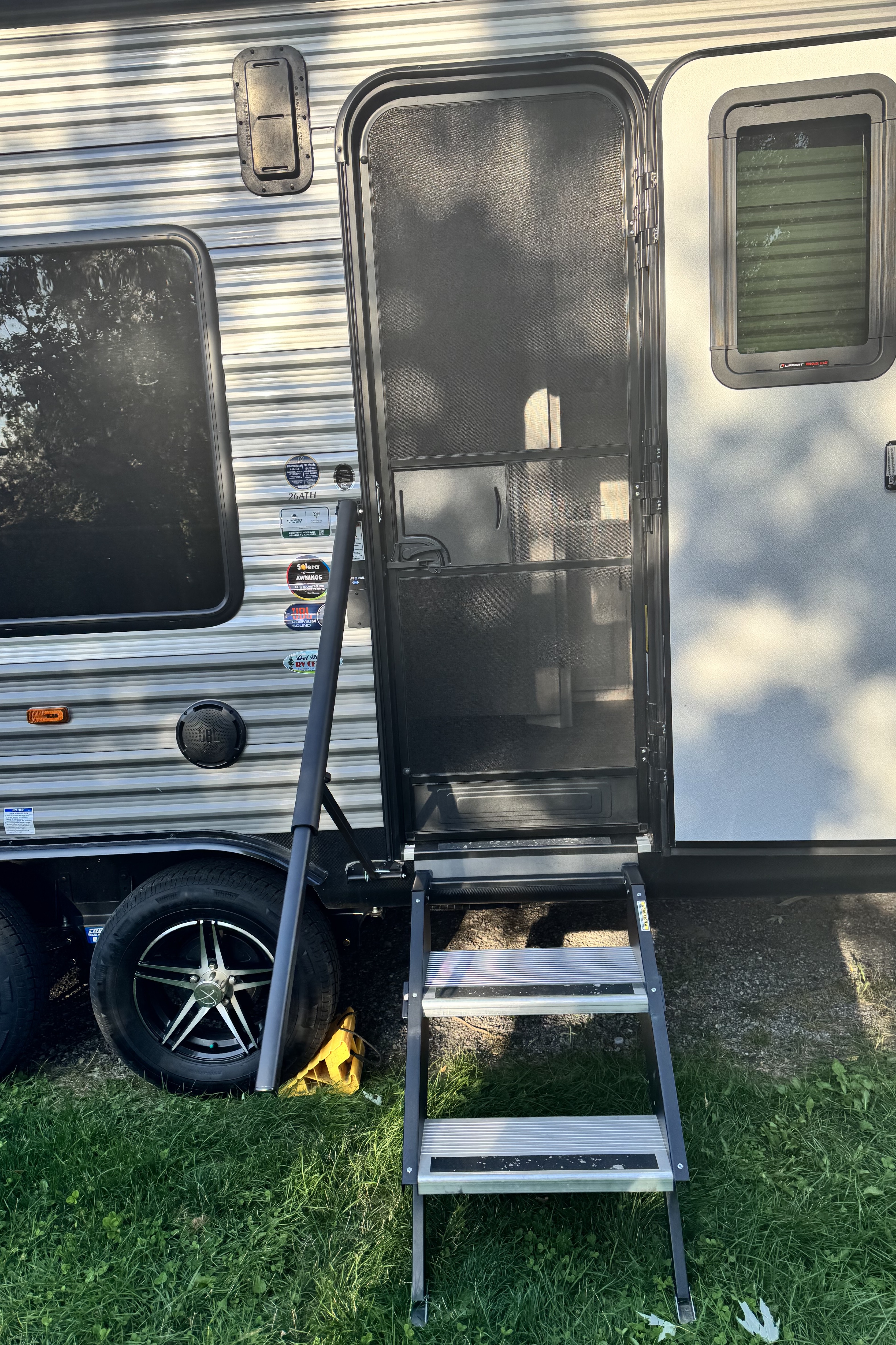Sean's Forest River Aurora 26th Toy Hauler
