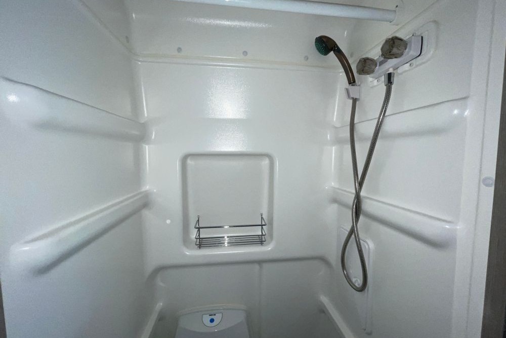 Free Paddle Board w/rental! 100 Miles free/day! Fully Stocked Kitchen