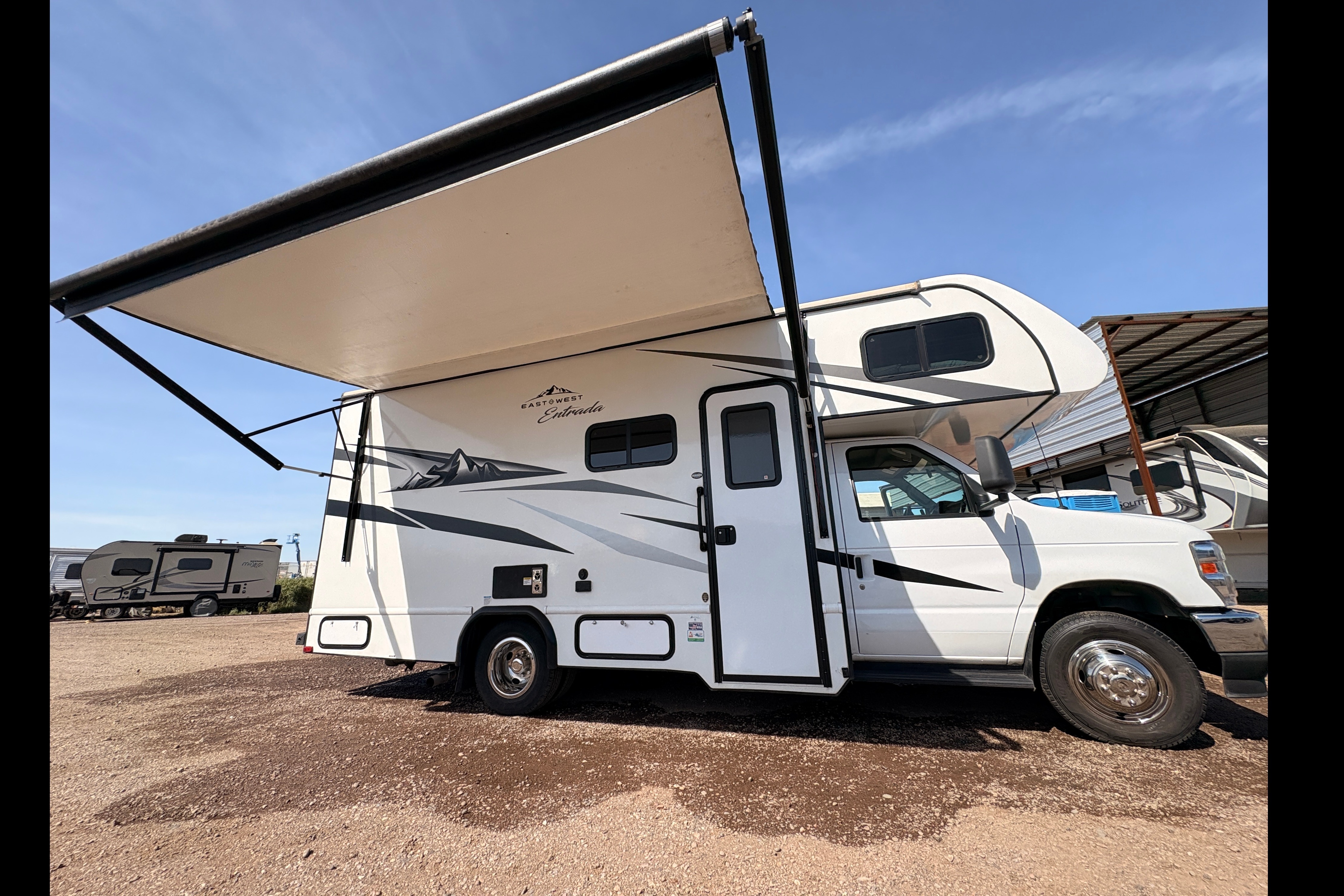 The Modern Explorer: 2024 Entrada