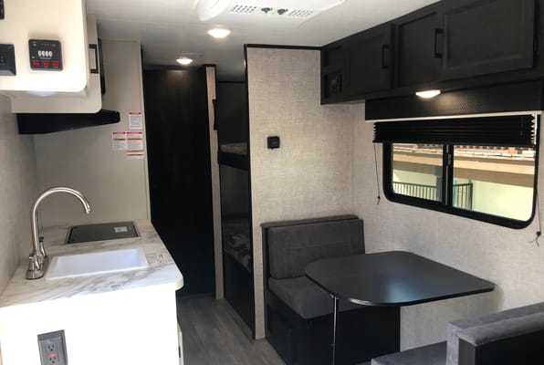 Easy towing! 2022 Jayco 174bh SLX With Solar!