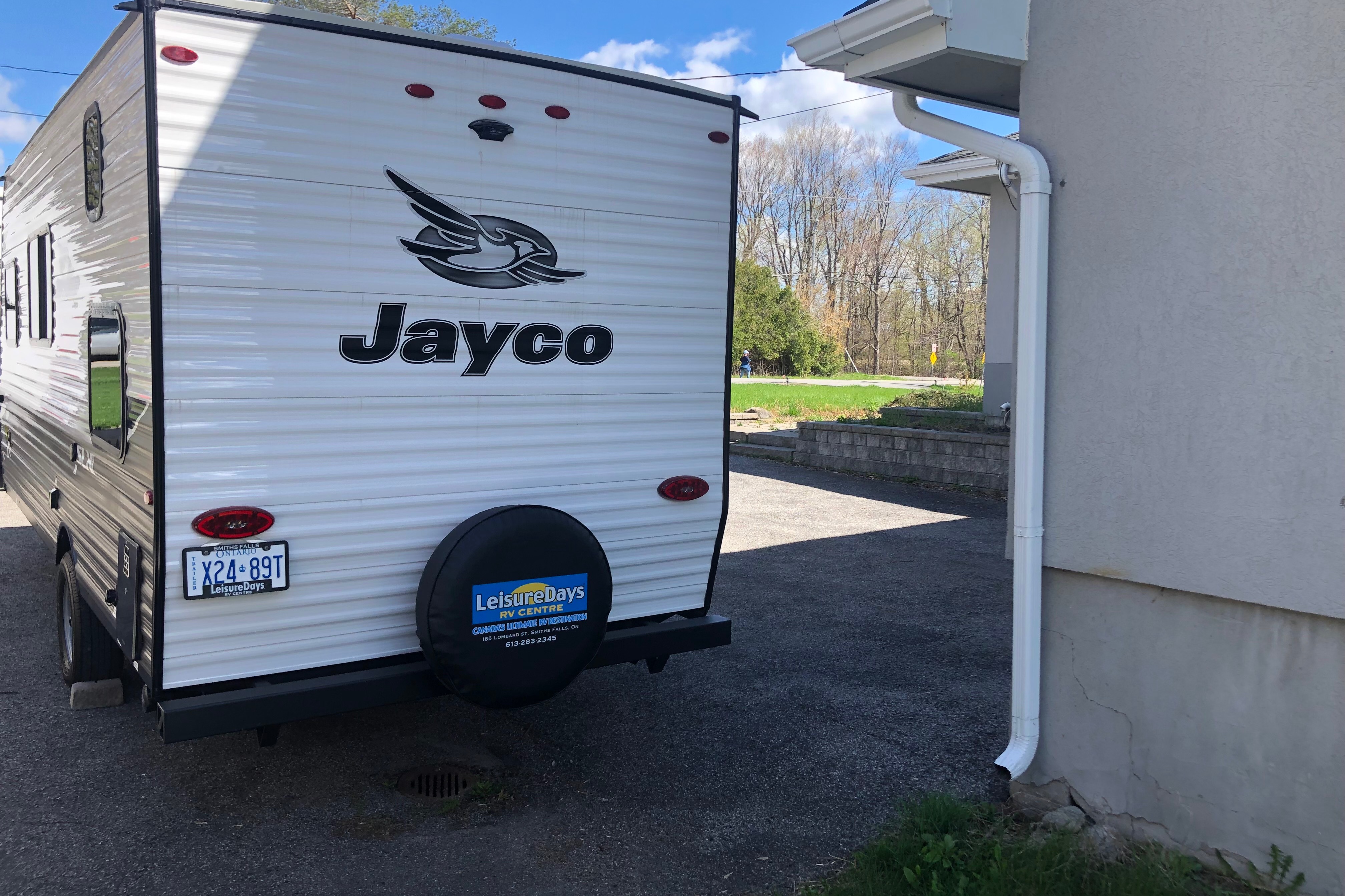 Easy towing! 2022 Jayco 174bh SLX With Solar!