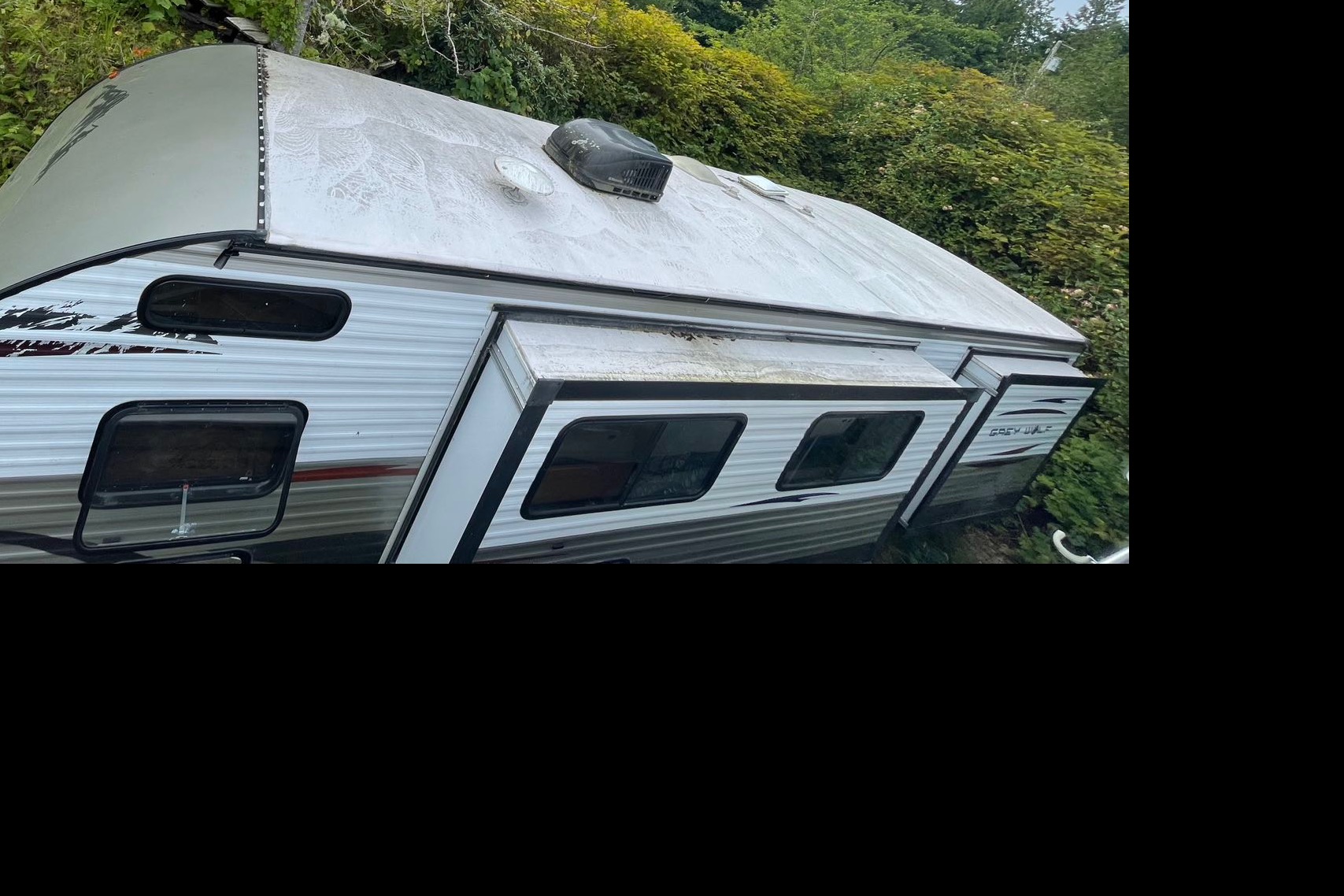 Jessica's Grey wolf 29’ with 4 bunks