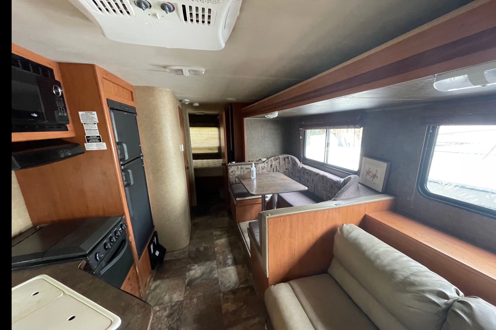 Jessica's Grey wolf 29’ with 4 bunks