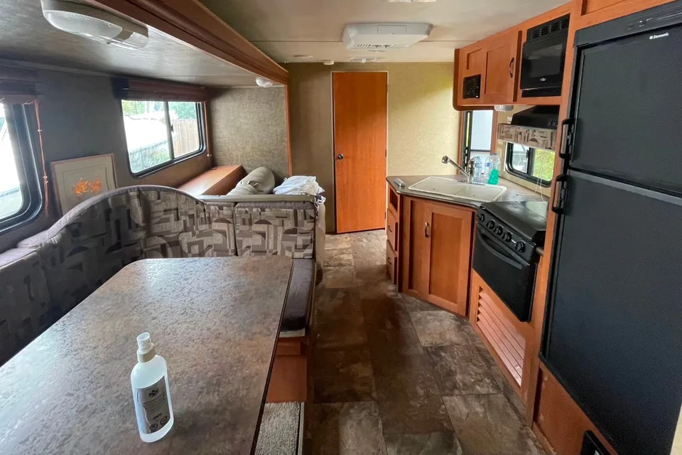 Jessica's Grey wolf 29’ with 4 bunks