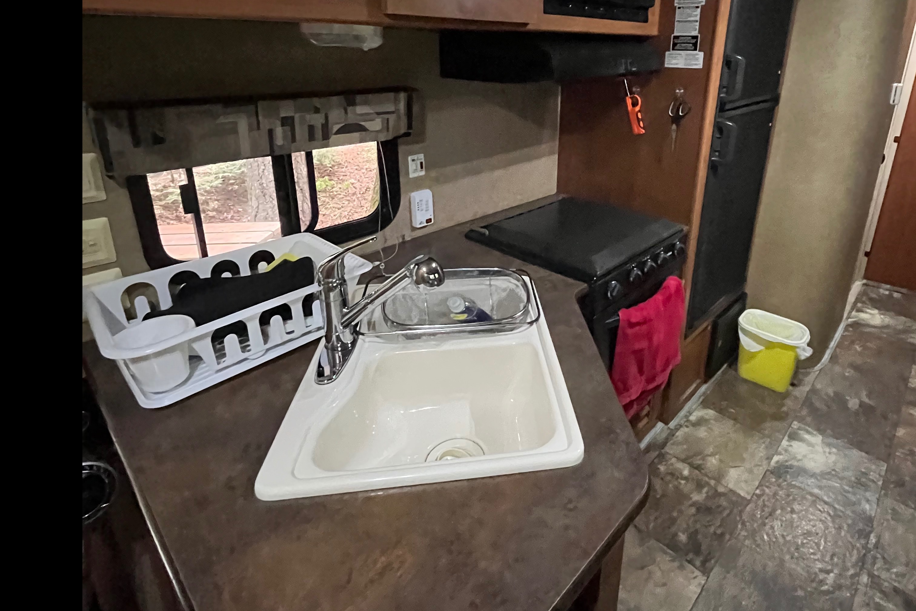 Jessica's Grey wolf 29’ with 4 bunks