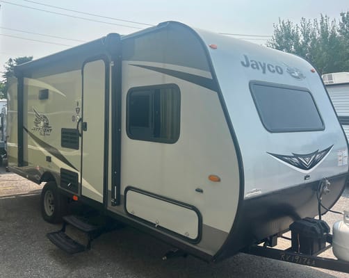 Trevor 's Jayco 174bh Travel Trailer