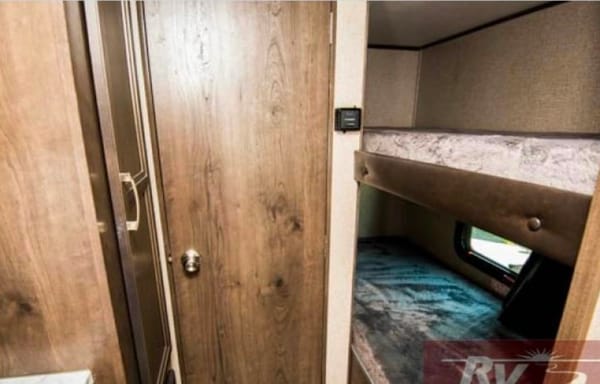 Trevor 's Jayco 174bh Travel Trailer
