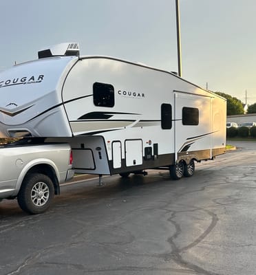 2025 Keystone Cougar Sport Fifth Wheel