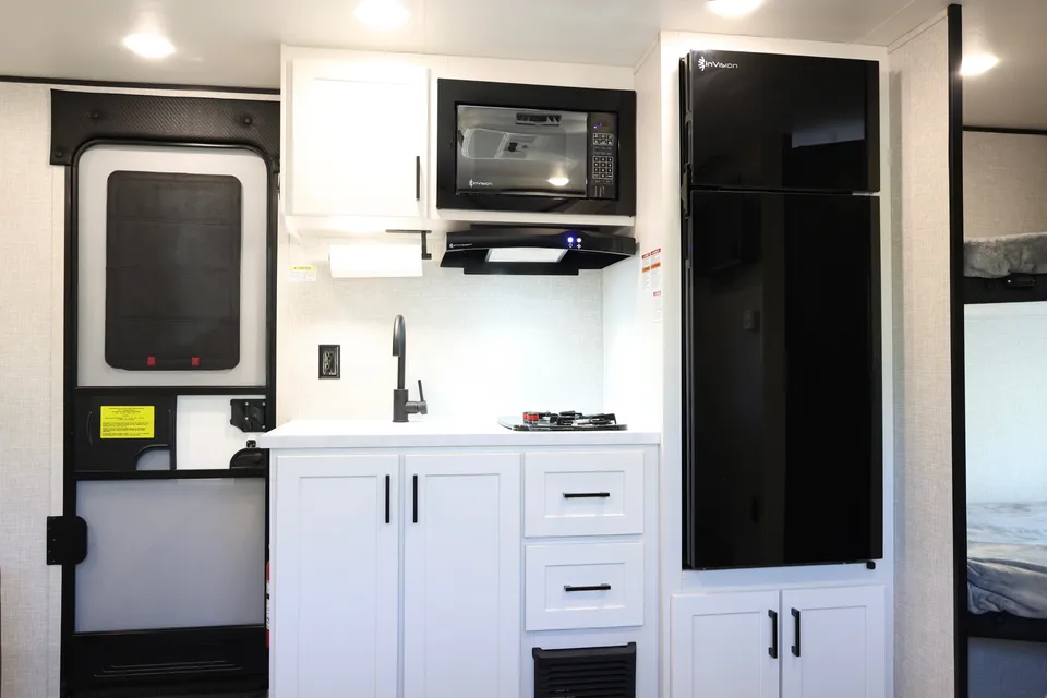 Bigfoot outdoor Rentals, Jayco Jay Flight 197 Travel Trailer