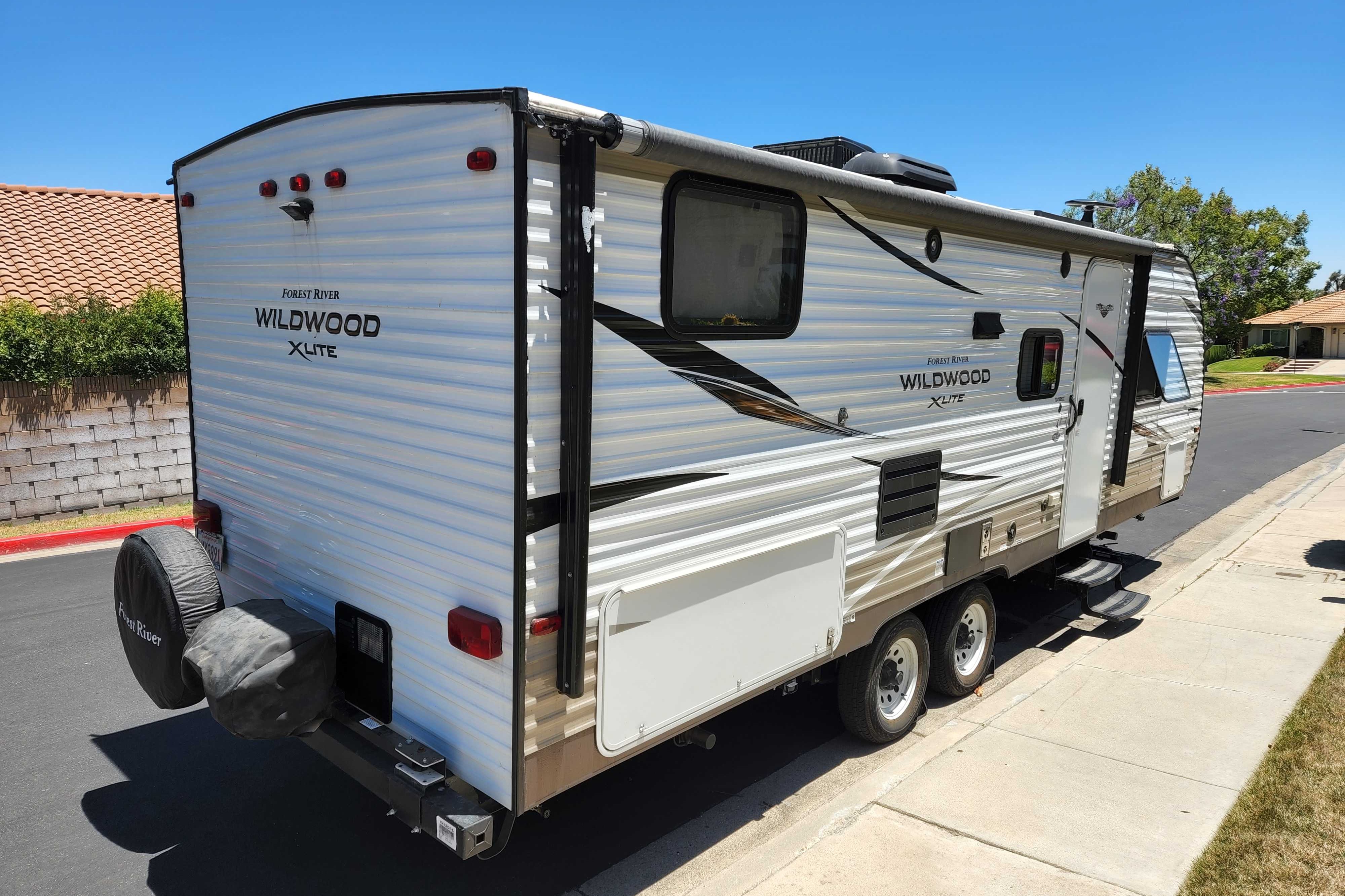 Danny's Forest River Wildwood X Lite Travel Trailer
