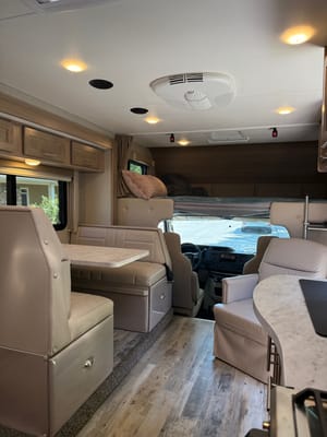Chuck’s Adventurer 24DS Class C