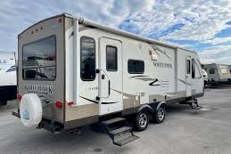 Frank's Jayco Whitehawk Ultra Light 27DSRL Travel Trailer