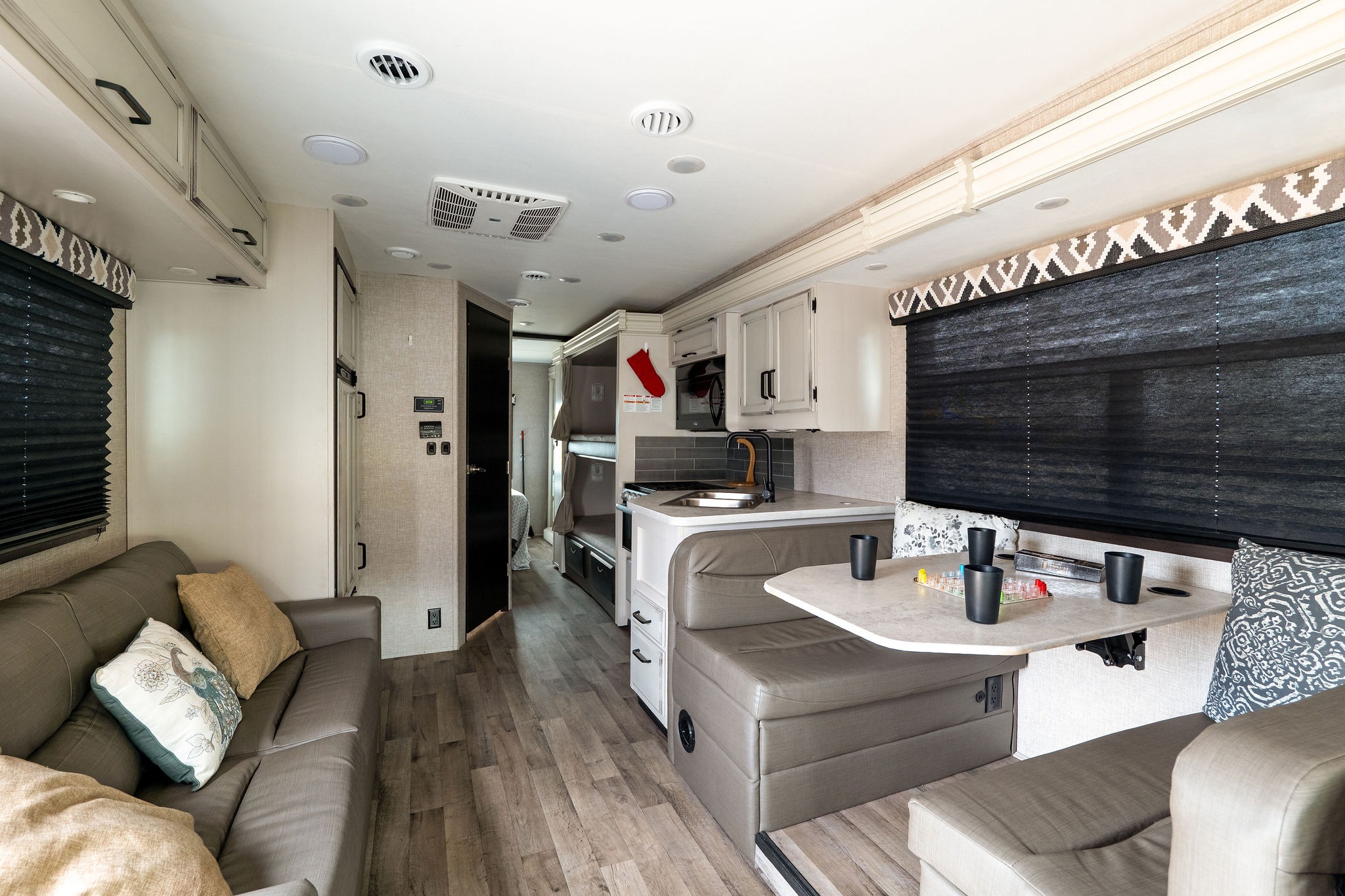Spacious Dog Friendly and stocked for adventure!!!