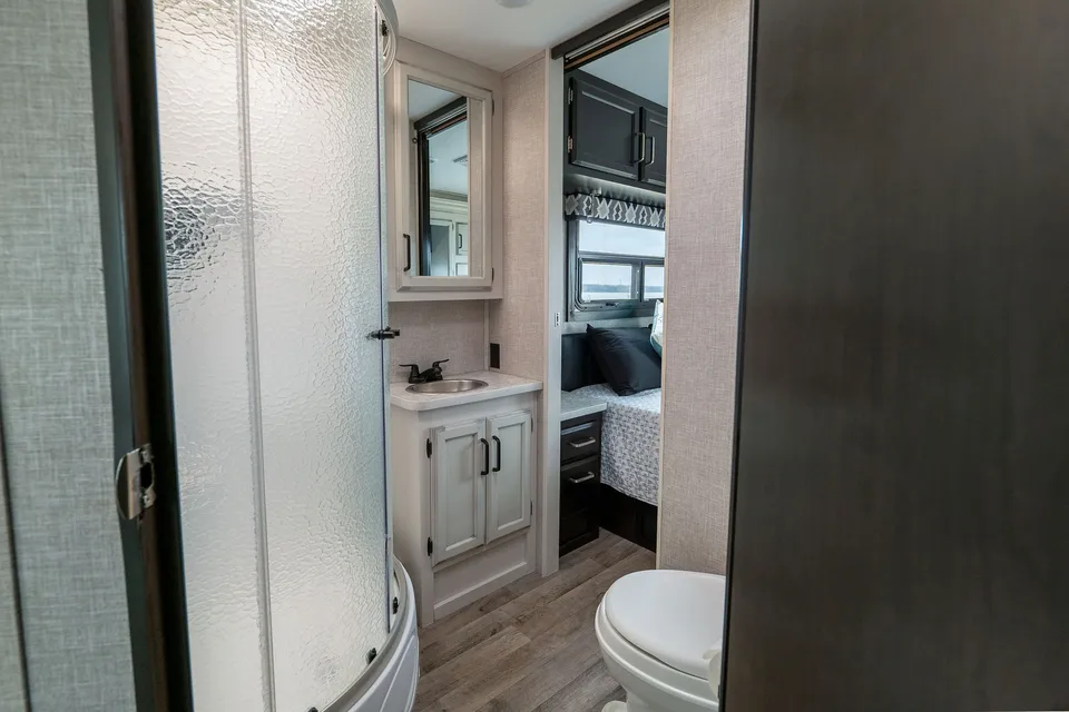 Spacious Dog Friendly and stocked for adventure!!!