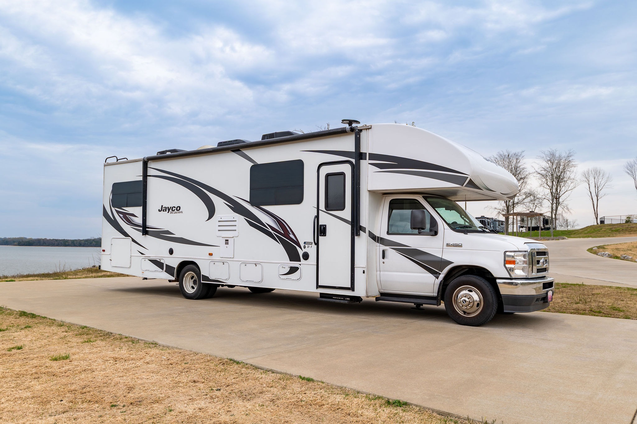 Spacious Dog Friendly and stocked for adventure!!!