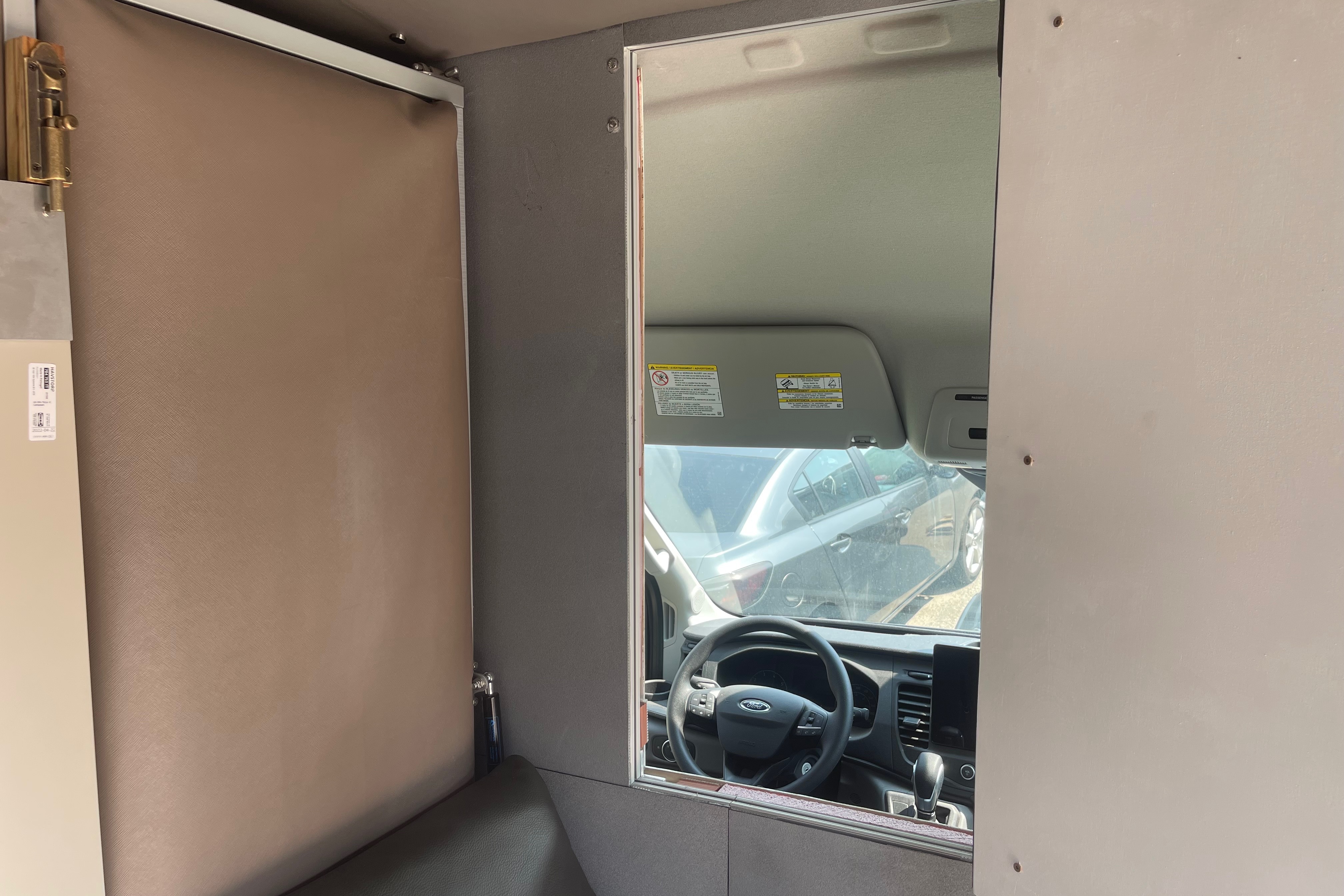 2022 Ford Transit Class B Fully Insulated Big shower queen Bed