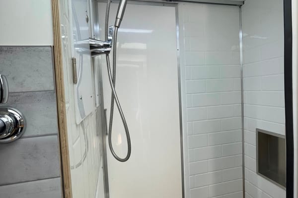 2022 Ford Transit Class B Fully Insulated Big shower queen Bed