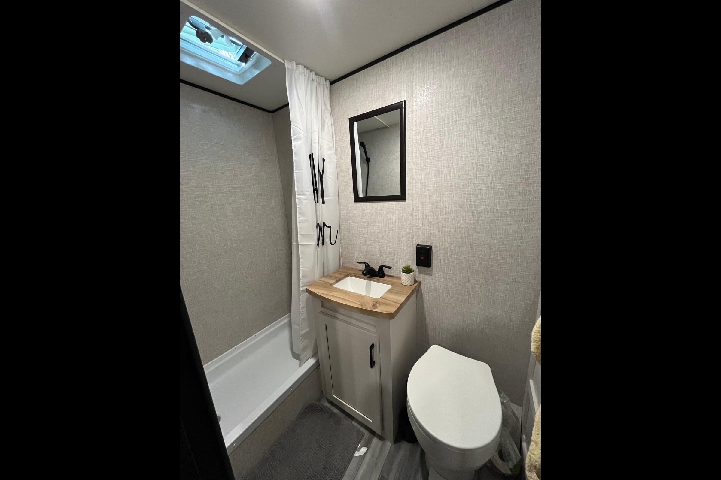Starcraft Autumn Ridge 182 RB Travel Trailer