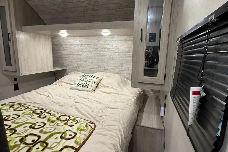 2025 Coachmen, Bunkhouse, Sleeps 8-10, $500 Deposit, Bed Linens included