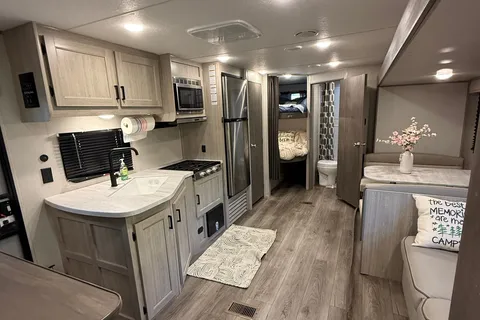 2025 Coachmen, Bunkhouse, Sleeps 8-10, $500 Deposit, Bed Linens included