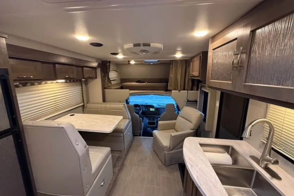 Trailblazer Adventurer Class C Motorhome