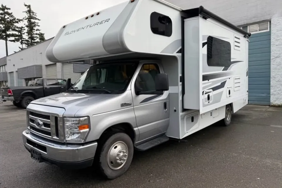 Trailblazer Adventurer Class C Motorhome