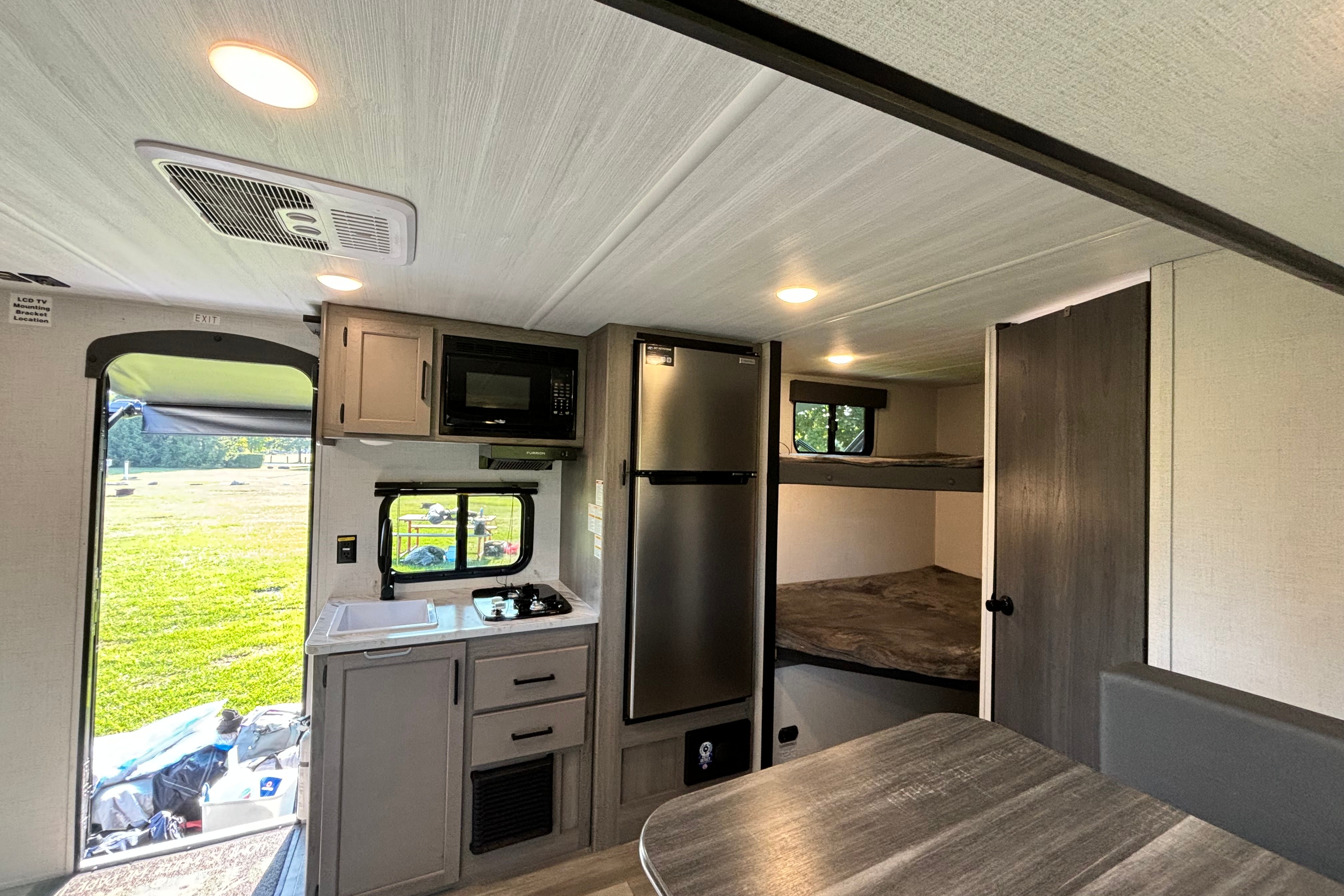 Ashley's perfect family trailer! 2024 keystone hideout 181BH Travel Trailer