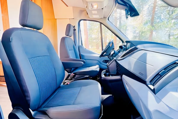 The Teton | 6 Seat belts | Luxury Van