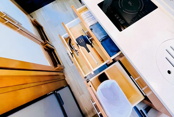 The Teton | 6 Seat belts | Luxury Van