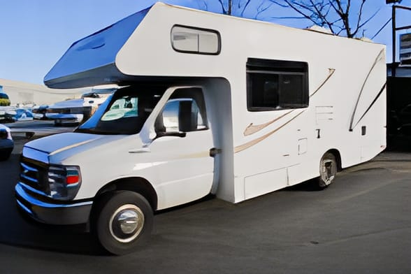 Marie-Claude Thor Motor Coach Majestic Classe C