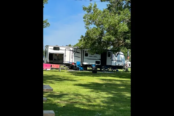 TD’s Heartland M33 Travel Trailer
