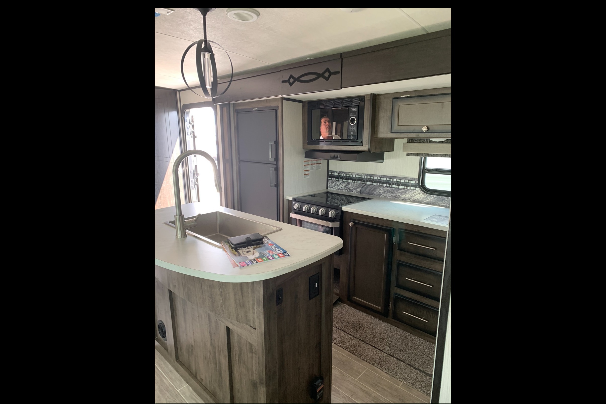 TD’s Heartland M33 Travel Trailer
